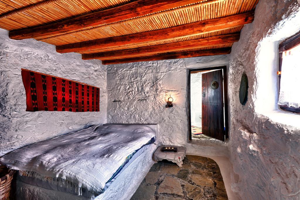 Aparthotel Aspros Potamos à Makrýgialos Chambre photo