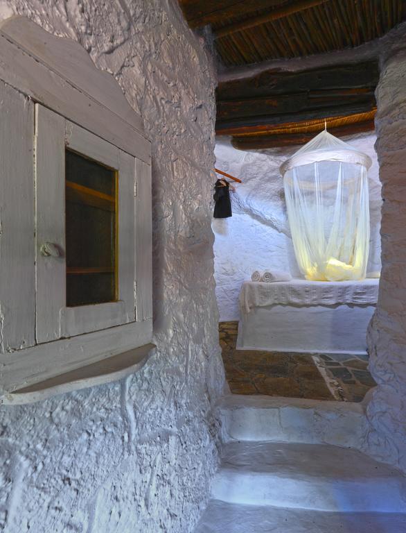 Aparthotel Aspros Potamos à Makrýgialos Chambre photo