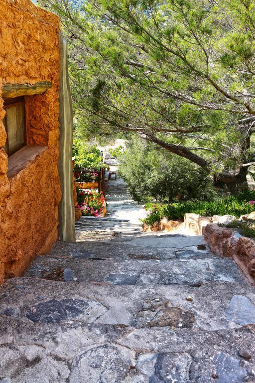 Aparthotel Aspros Potamos à Makrýgialos Extérieur photo