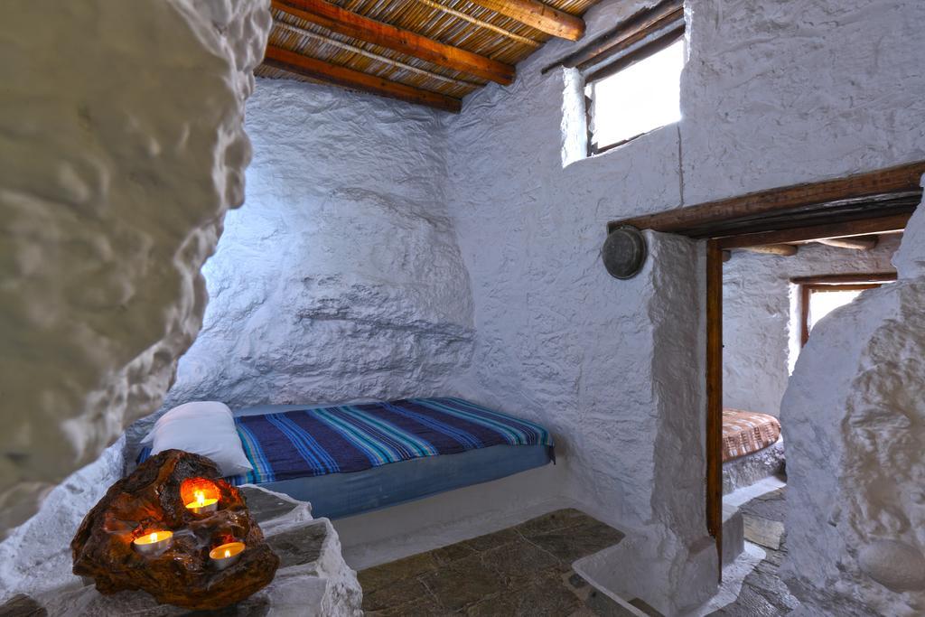 Aparthotel Aspros Potamos à Makrýgialos Chambre photo
