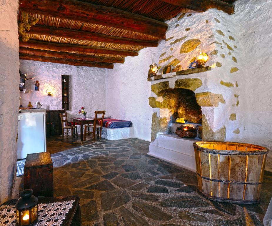 Aparthotel Aspros Potamos à Makrýgialos Chambre photo