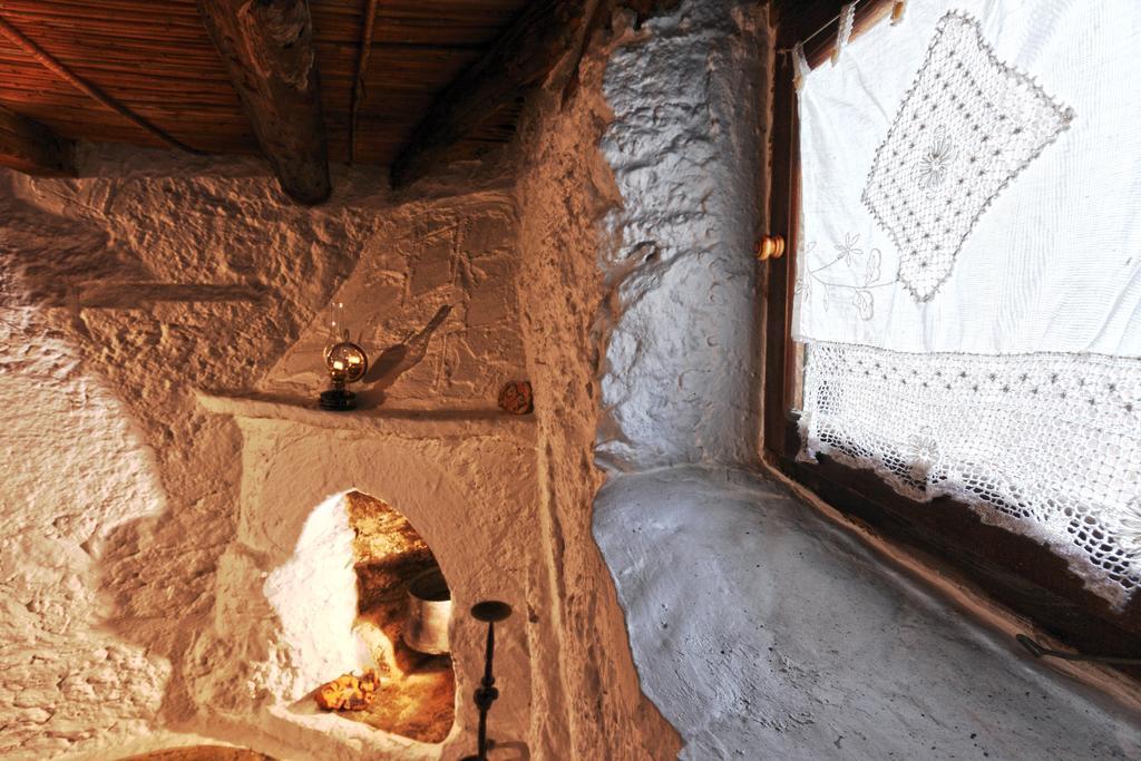 Aparthotel Aspros Potamos à Makrýgialos Extérieur photo