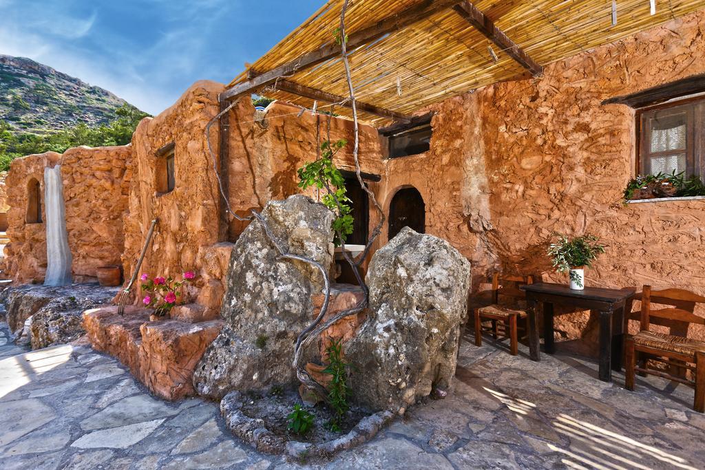 Aparthotel Aspros Potamos à Makrýgialos Extérieur photo